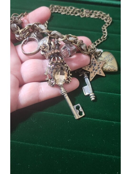 Vintage 80s Charm Necklace Key Heart Star Mixed Metal Ribbon Chain Statement - Picture 9 of 10
